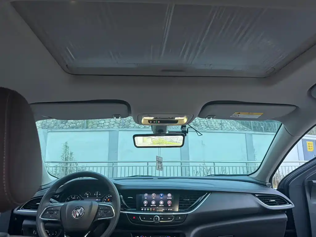 Buick Regal — миниатюра 10