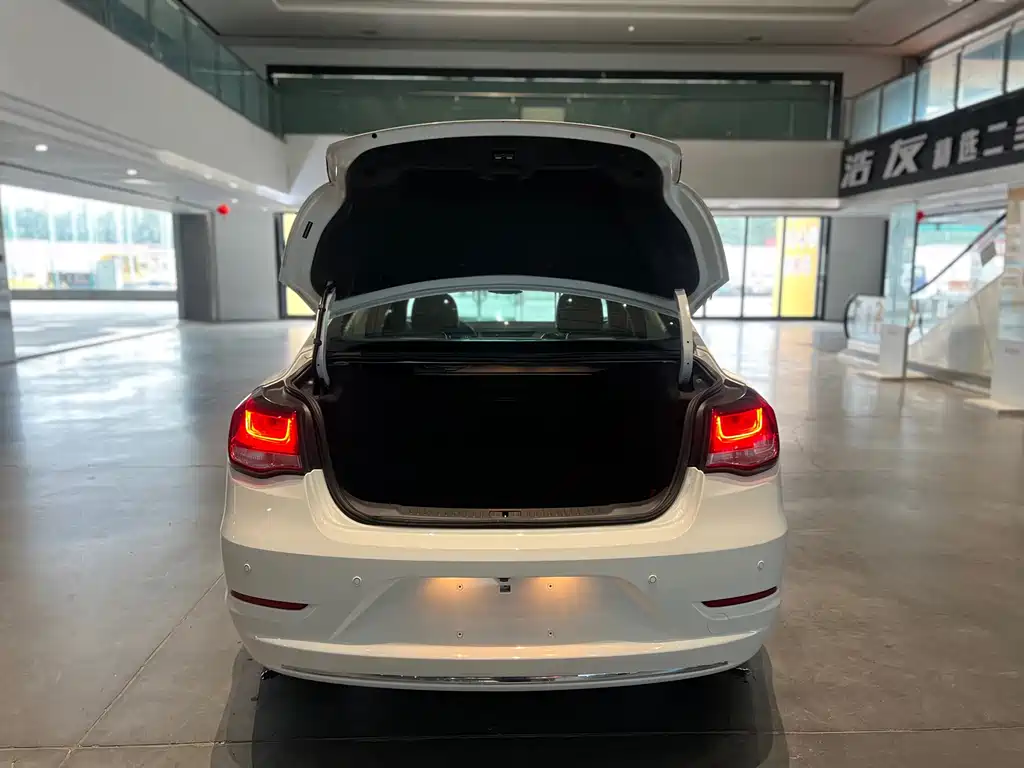 Chevrolet Malibu — миниатюра 20