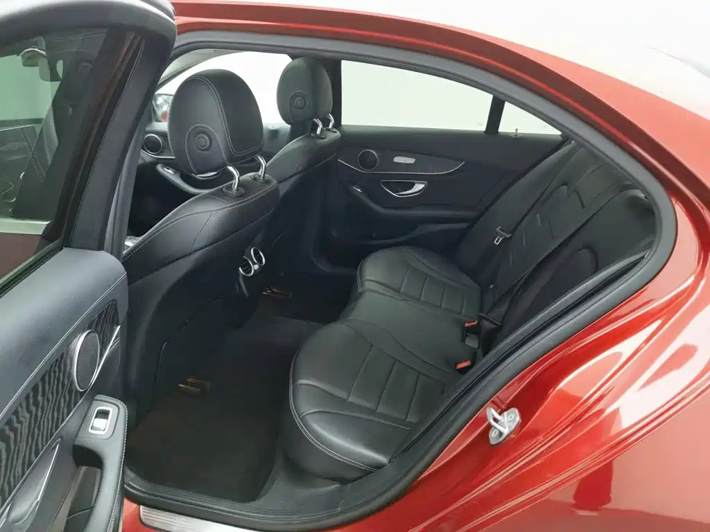 Mercedes-Benz C-Class — миниатюра 15