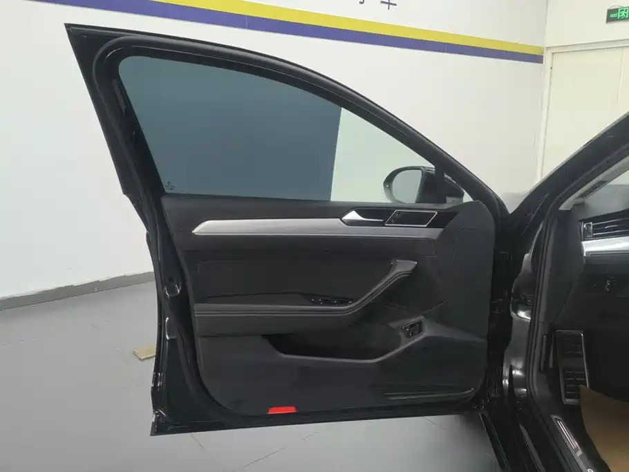 Volkswagen 迈腾 PHEV — миниатюра 7