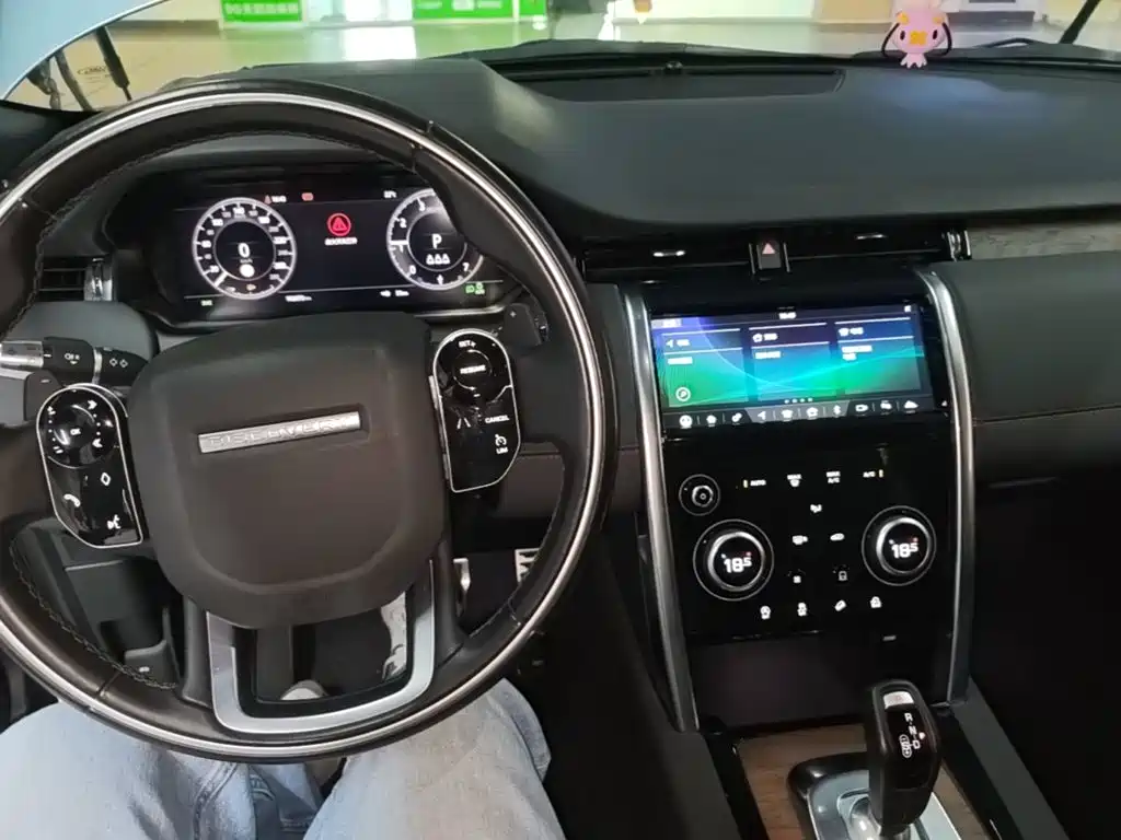 Land Rover Discovery Sport — миниатюра 10
