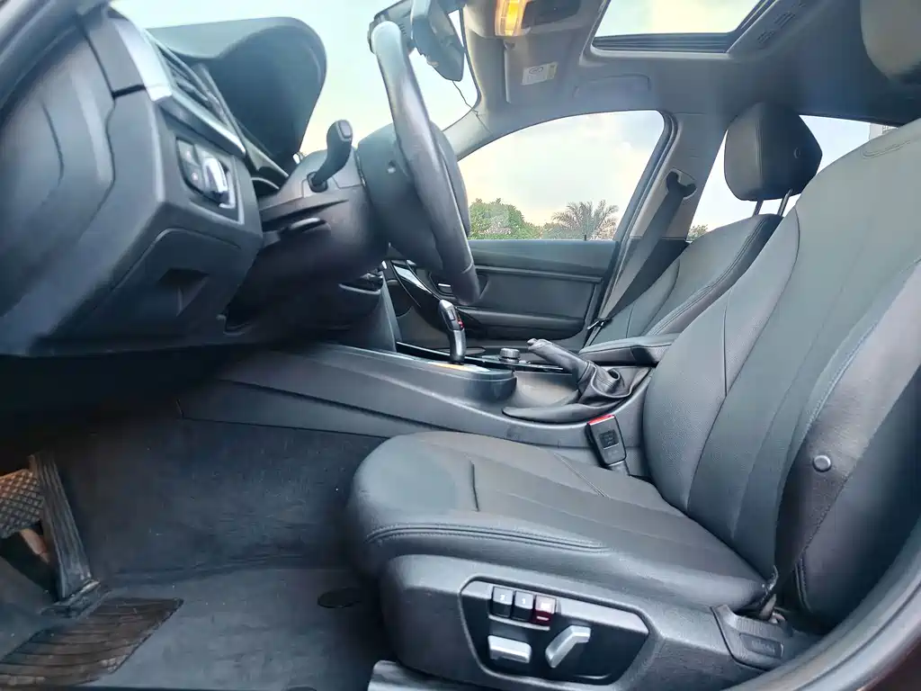 BMW 3 Series — миниатюра 14