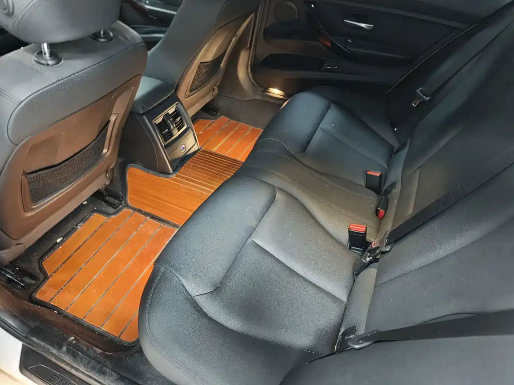 BMW 3 Series — миниатюра 5