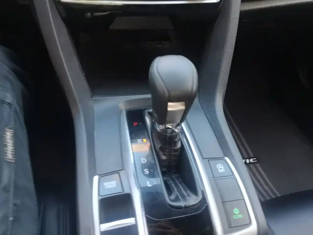 Honda Civic — миниатюра 14