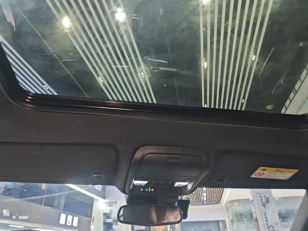 Cadillac XT4 — миниатюра 18