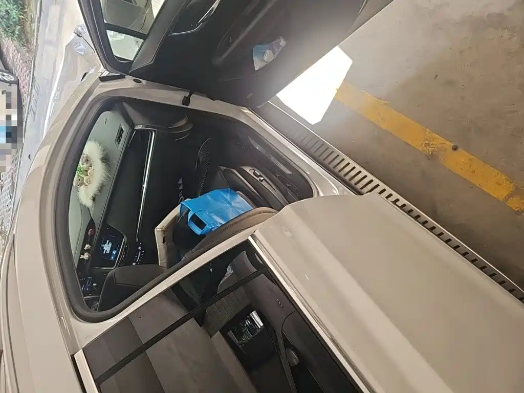 Cadillac XT5 — миниатюра 17