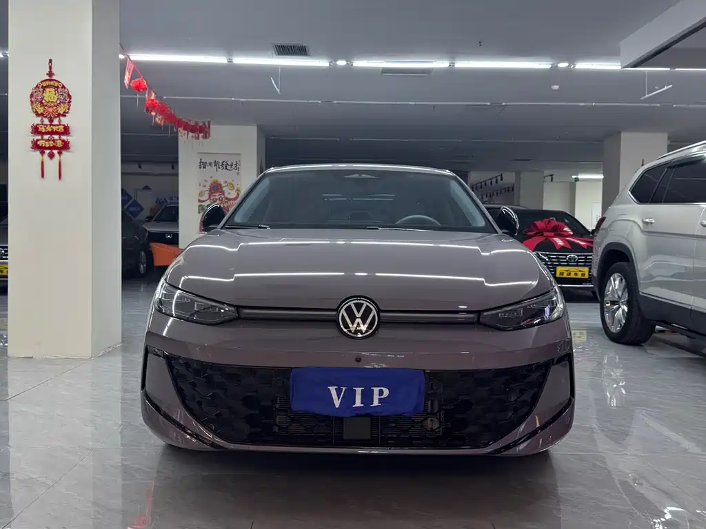Volkswagen Lavida — миниатюра 2