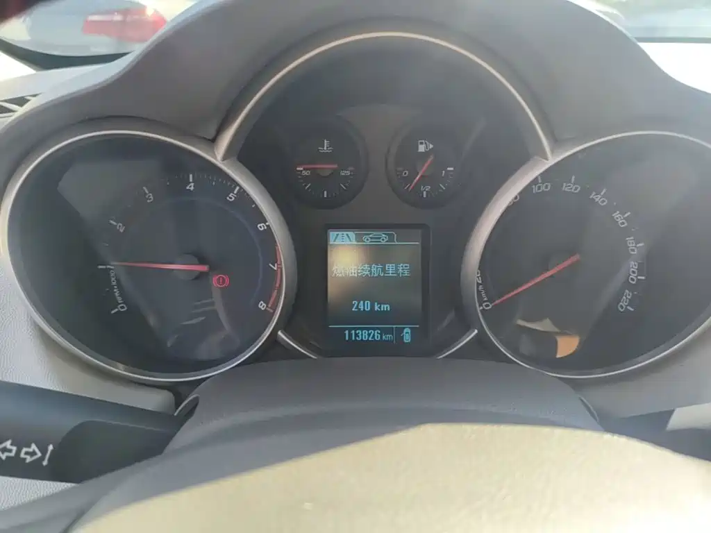 Chevrolet Cruze — миниатюра 12
