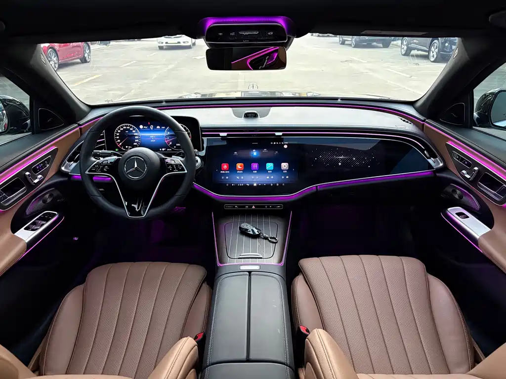 Mercedes-Benz E-Class — миниатюра 7
