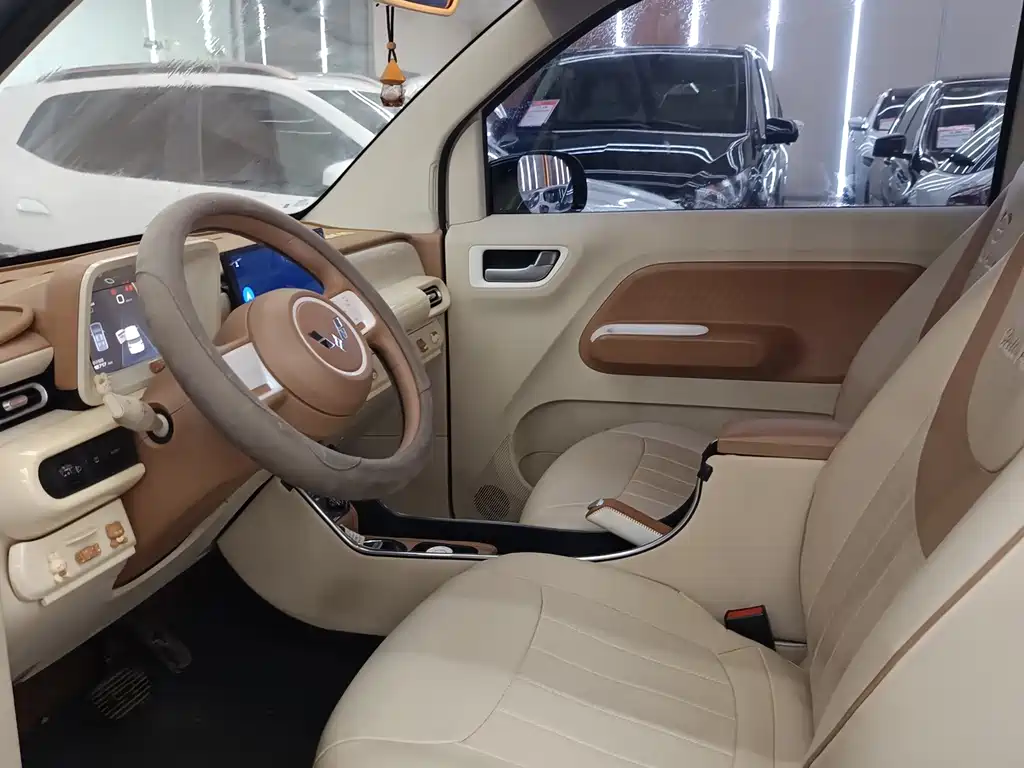 Wuling MINIEV — миниатюра 6