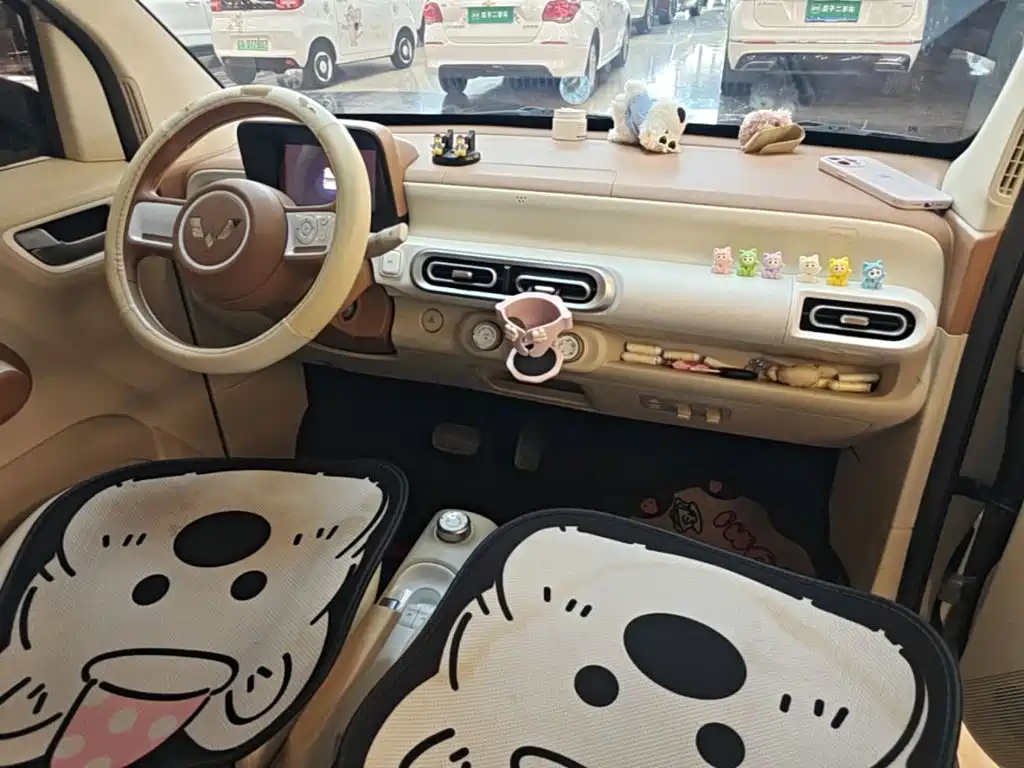 Wuling MINIEV — миниатюра 11