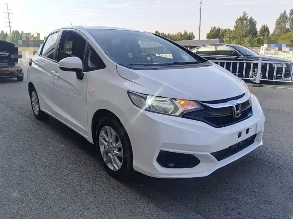 Honda Fit — миниатюра 4