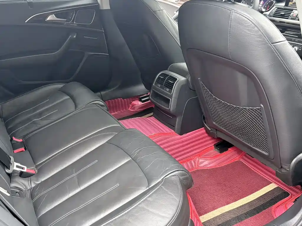 Audi A6L — миниатюра 12