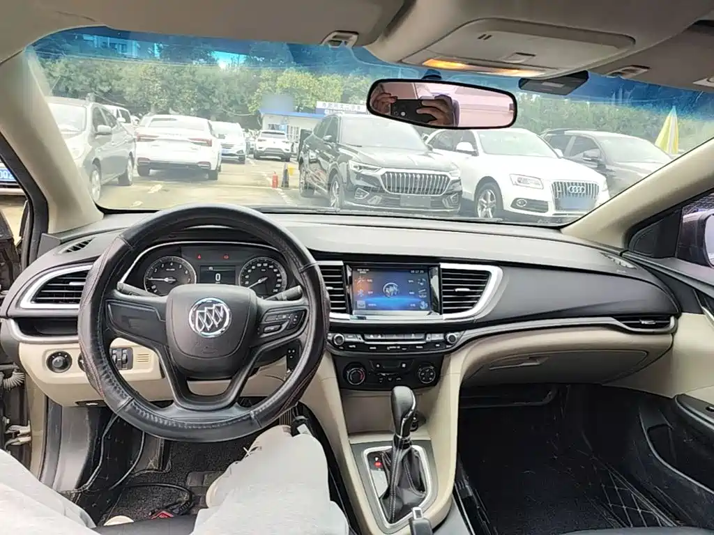 Buick Excelle — миниатюра 10