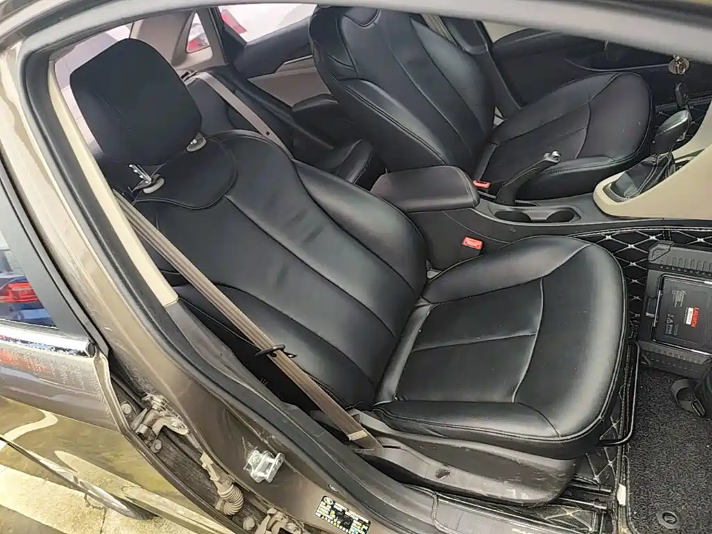 Buick Excelle — миниатюра 25