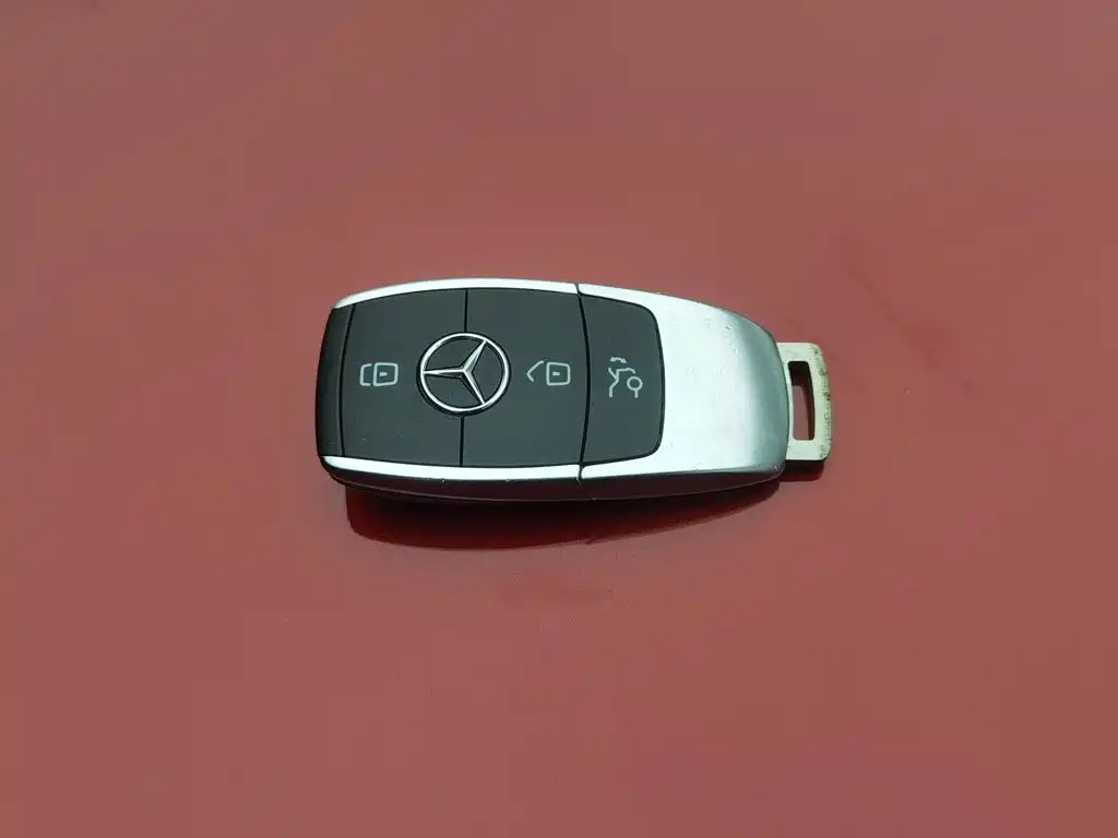 Mercedes-Benz C-Class — миниатюра 19