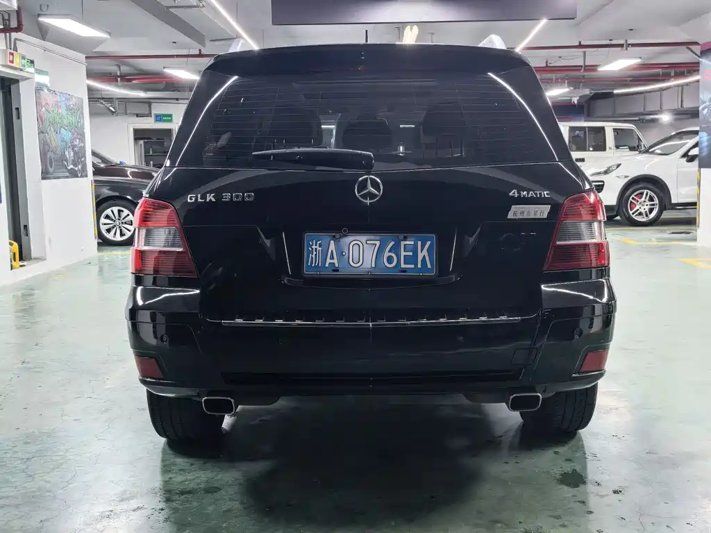 Mercedes-Benz GLK 2011 GLK 300 4MATIC Luxury