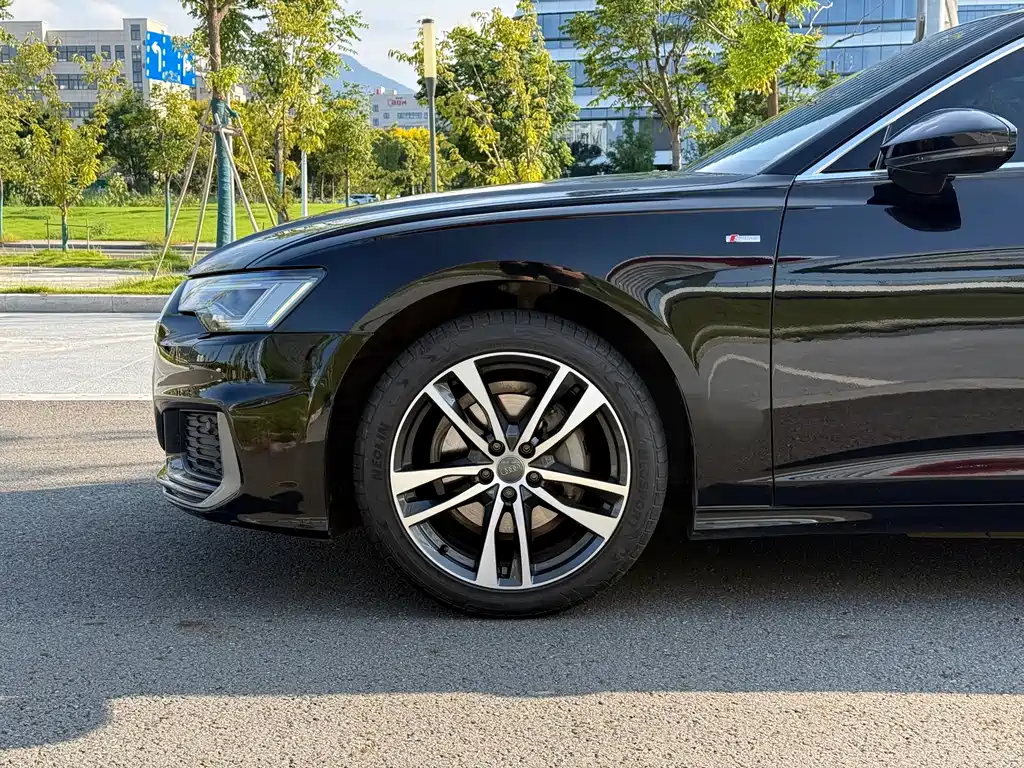 Audi A6L — миниатюра 4