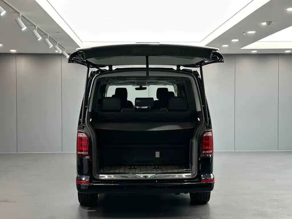 Volkswagen Multivan — миниатюра 34