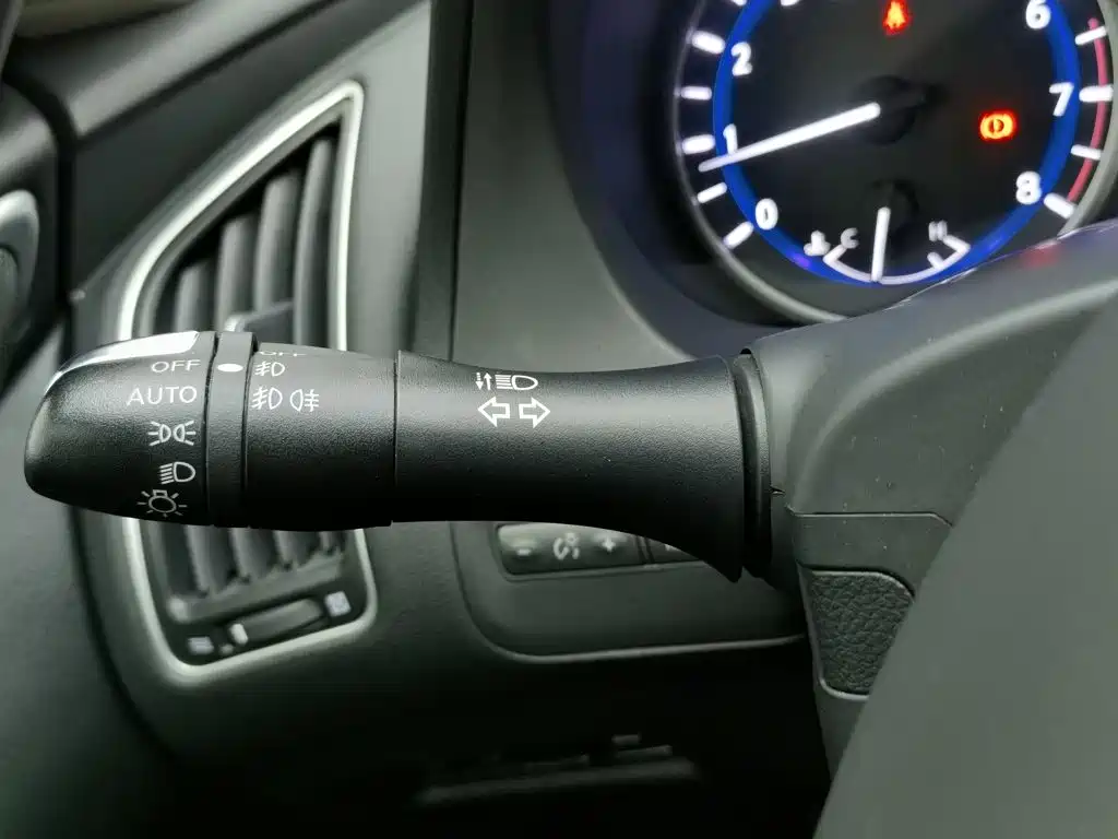 Infiniti Q50L — миниатюра 21