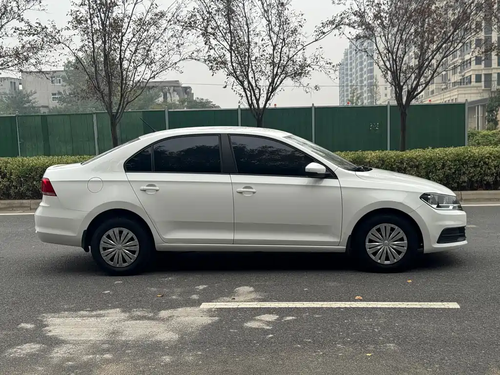 Volkswagen Santana — миниатюра 10