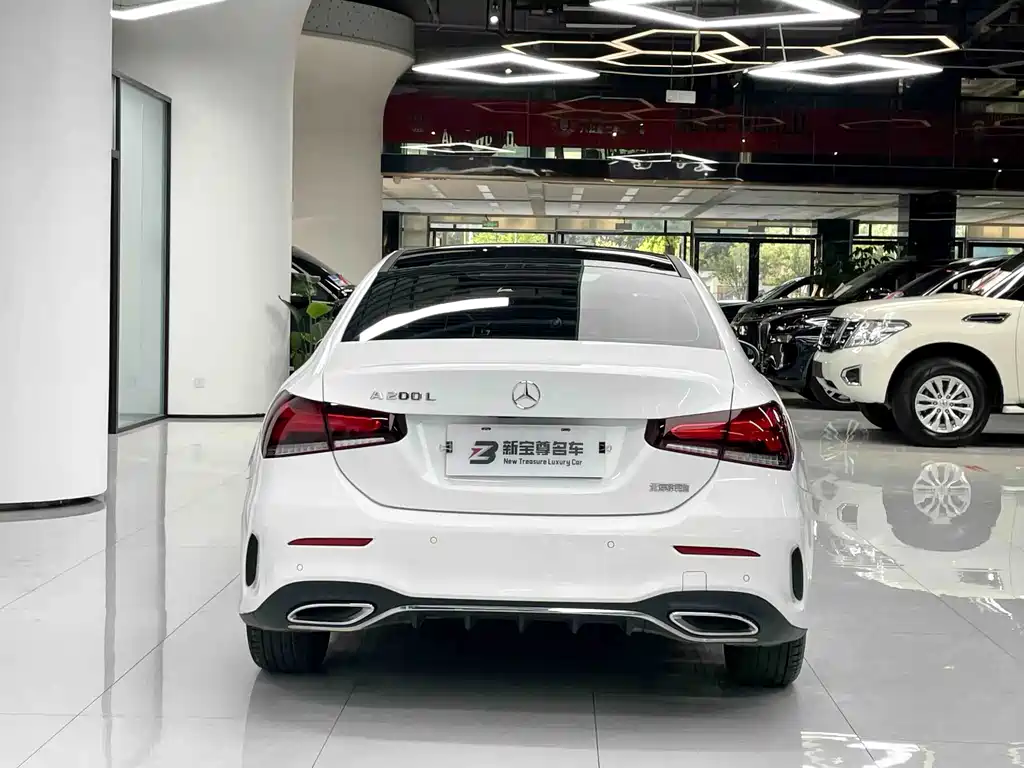 Mercedes-Benz A-Class — миниатюра 11