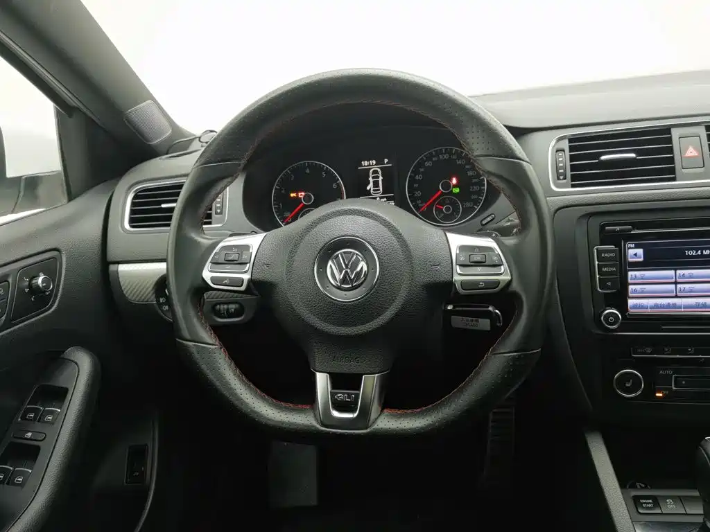 Volkswagen Sagitar — миниатюра 11