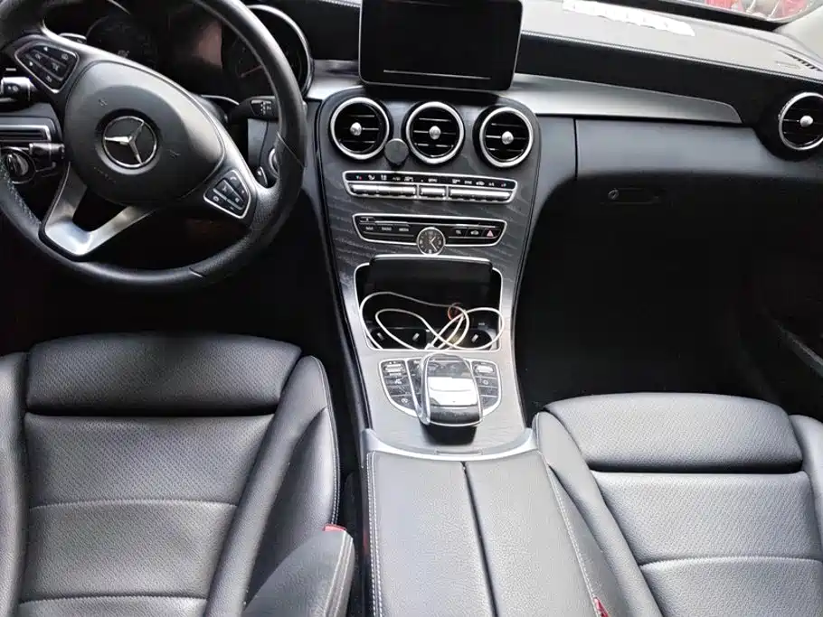 Mercedes-Benz C-Class — миниатюра 16