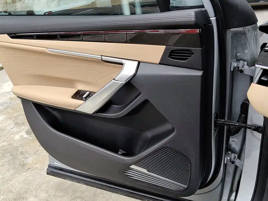 Geely Boyue L — миниатюра 6