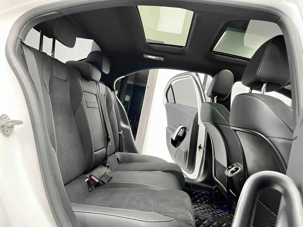 Mercedes-Benz A-Class — миниатюра 6