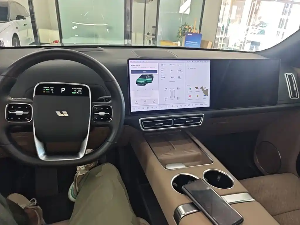 Li Auto Li L9 — миниатюра 10