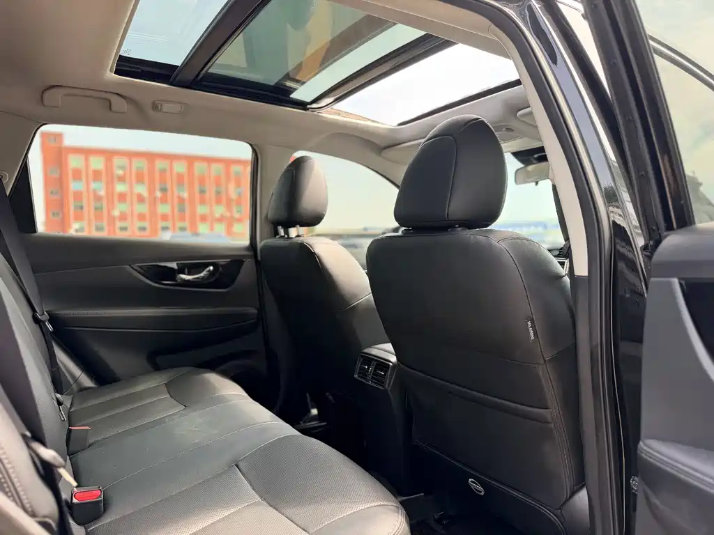 Nissan X-Trail — миниатюра 14