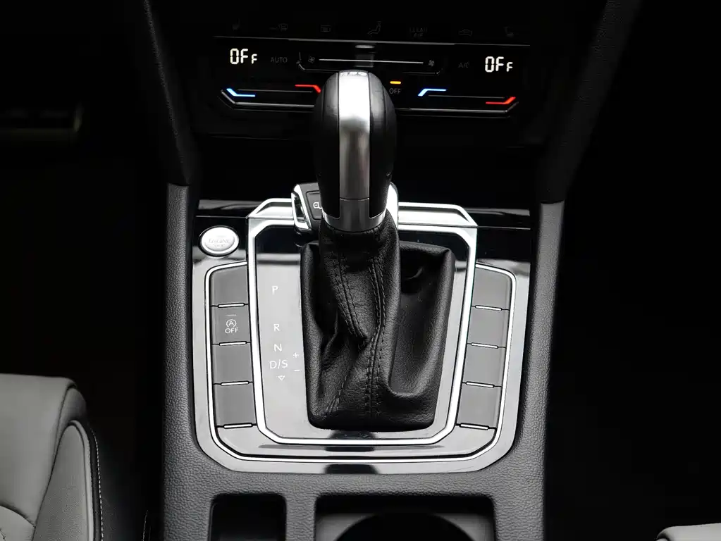 Volkswagen Magotan — миниатюра 12