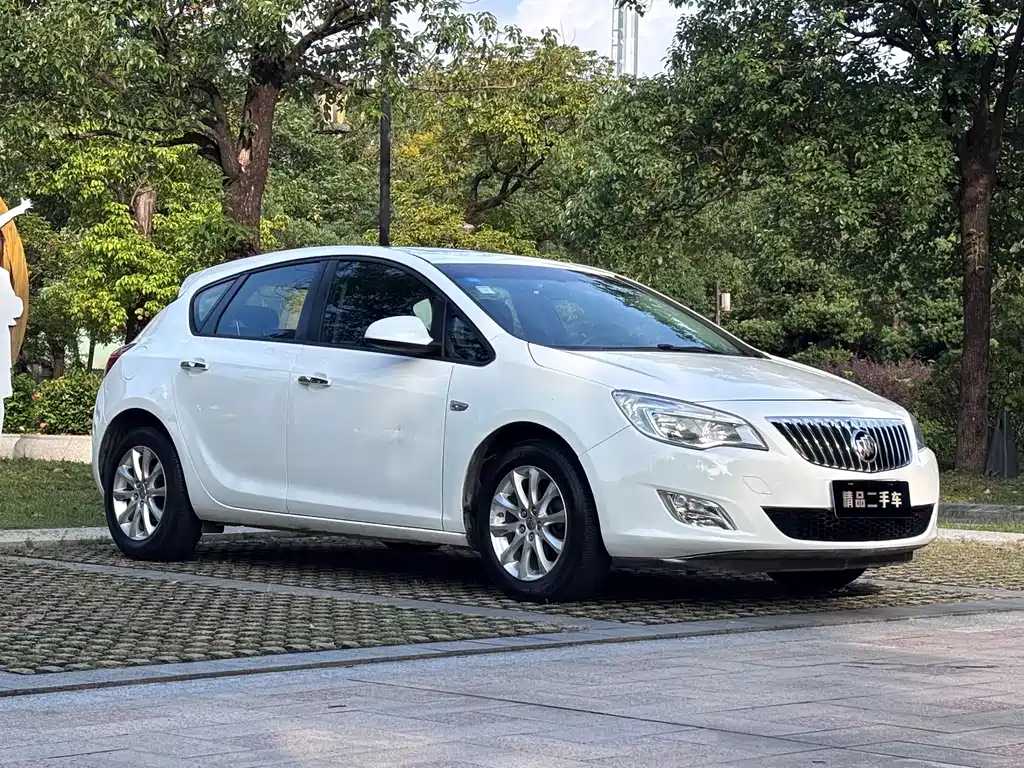 Buick Excelle — миниатюра 3