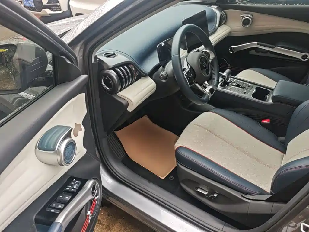 BYD Yuan Plus — миниатюра 16