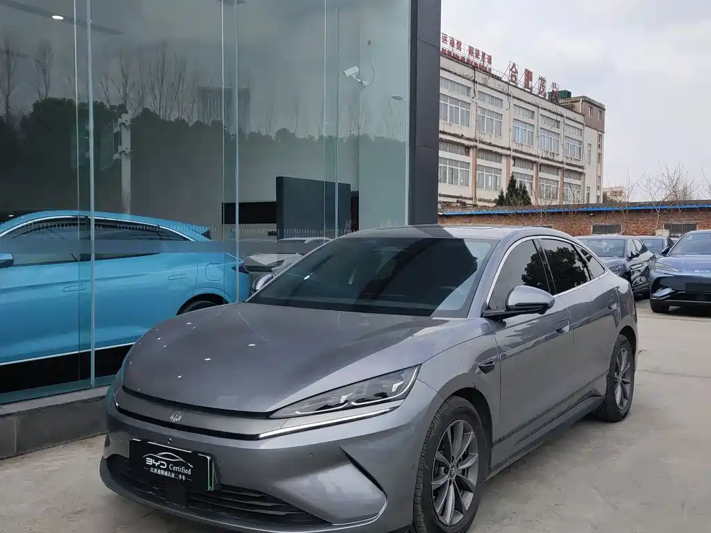 BYD QIN L