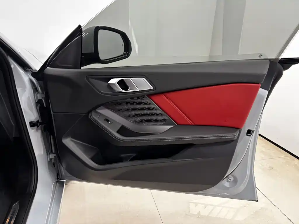 BMW 2 Series — миниатюра 24