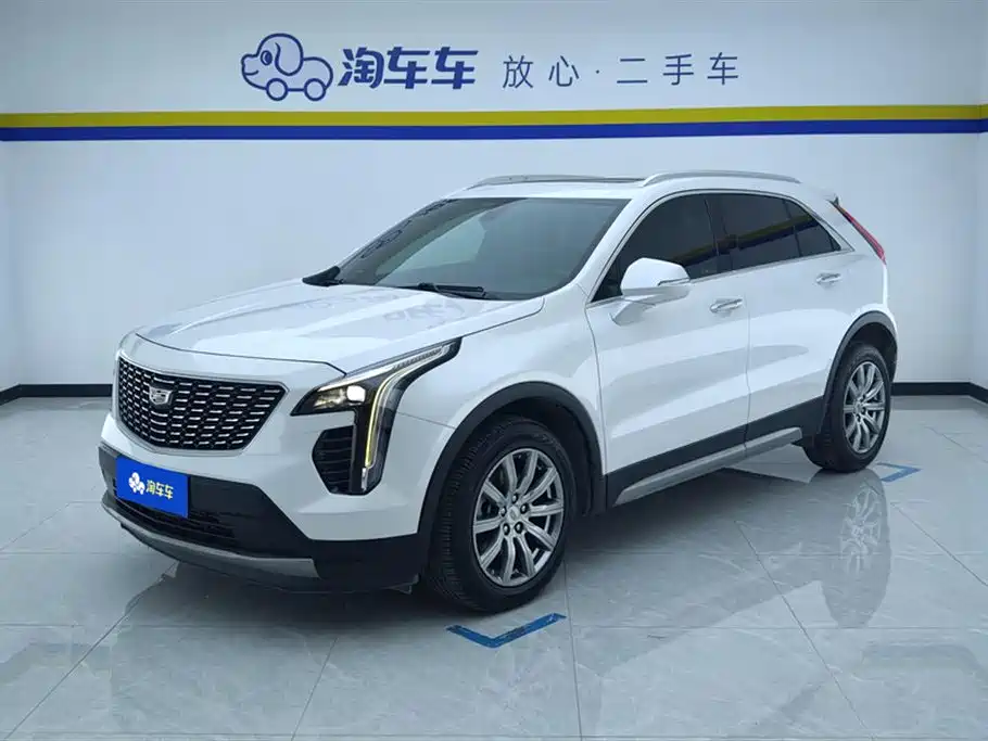 CADILLAC XT4