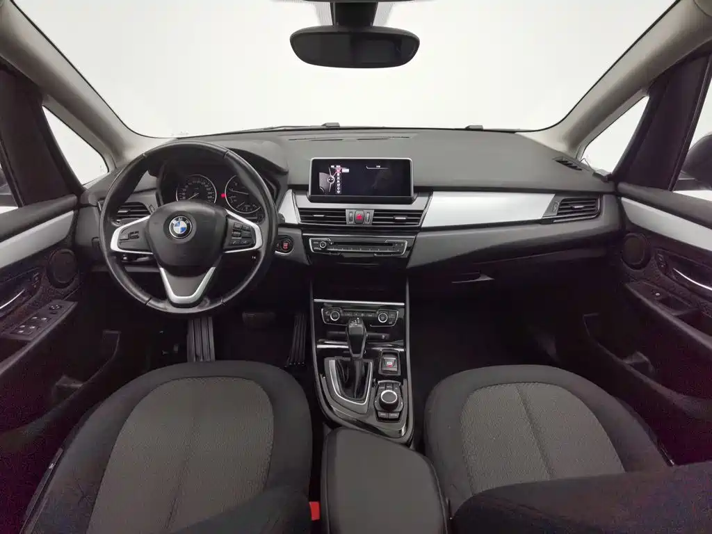 BMW 2 Series Active Tourer — миниатюра 5