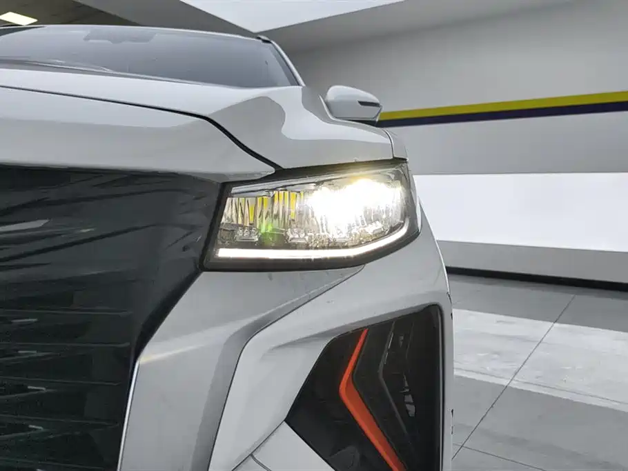 GEELY AUTOMOBILE BOYUE