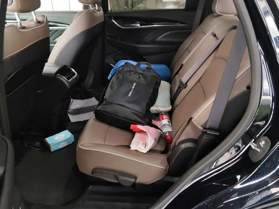 Buick Enclave — миниатюра 11