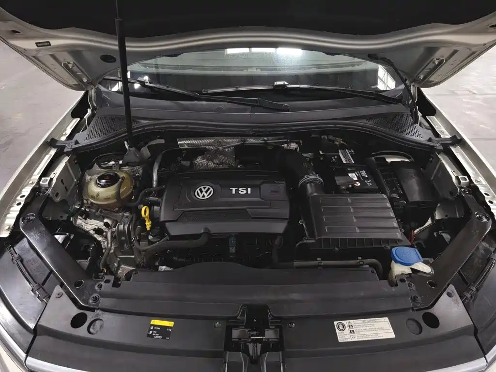 Volkswagen Tiguan L — миниатюра 6