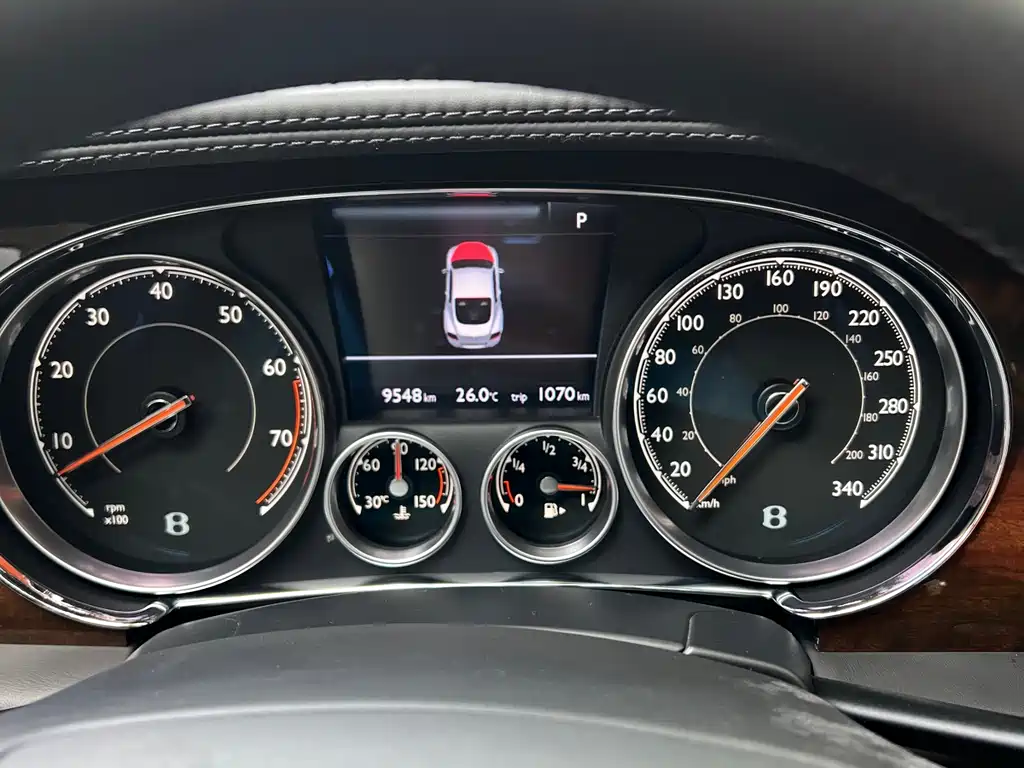 Bentley Continental 4.0T GT V8 Standard Edition, фото 14