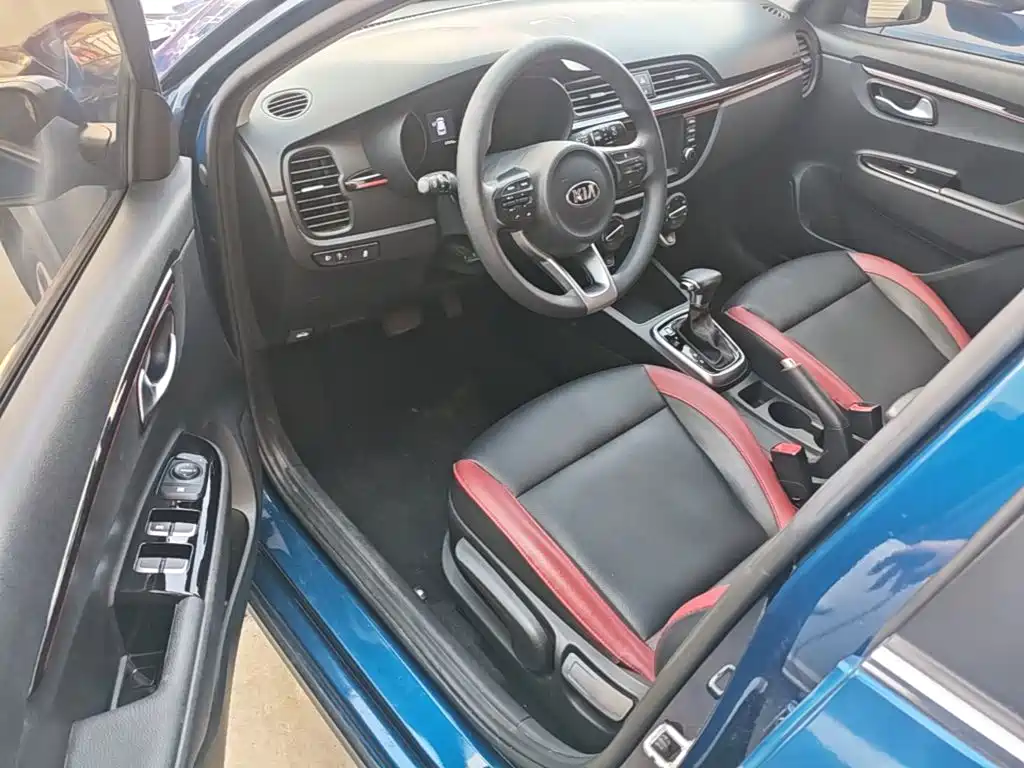 Kia KX Cross — миниатюра 16