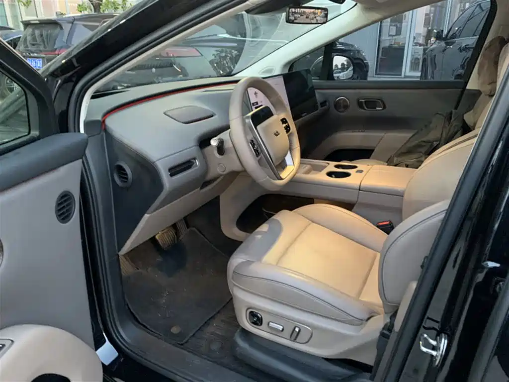 Li Auto Li i8 — миниатюра 4
