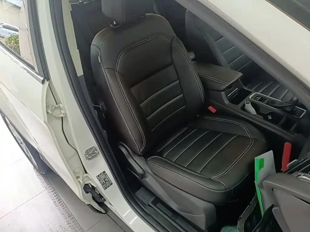 Ford Kuga — миниатюра 25