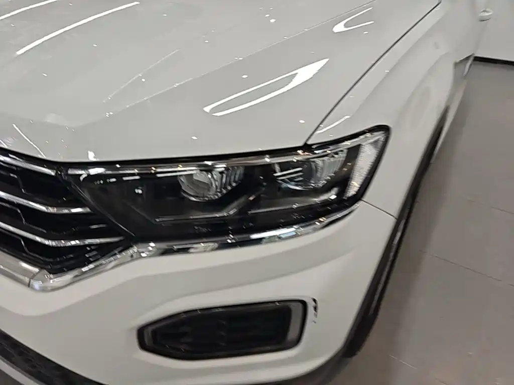 Volkswagen T-Roc — миниатюра 24