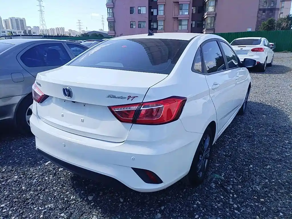Changan Eado DT — миниатюра 7