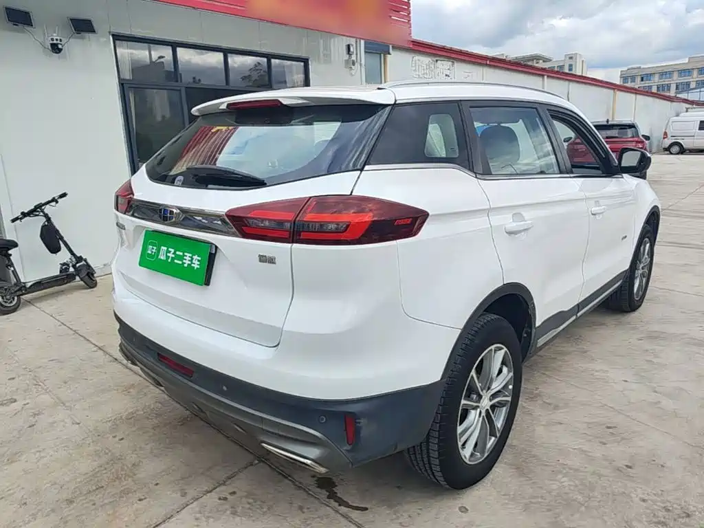 Geely Boyue — миниатюра 7