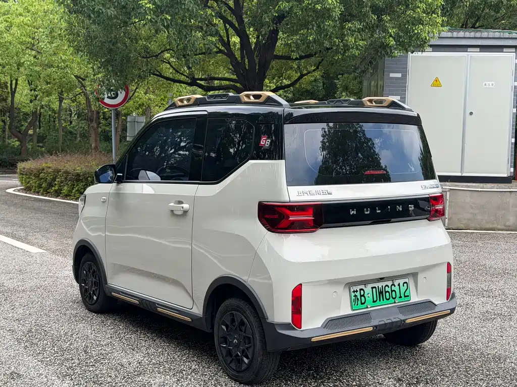 Wuling MINIEV — миниатюра 9
